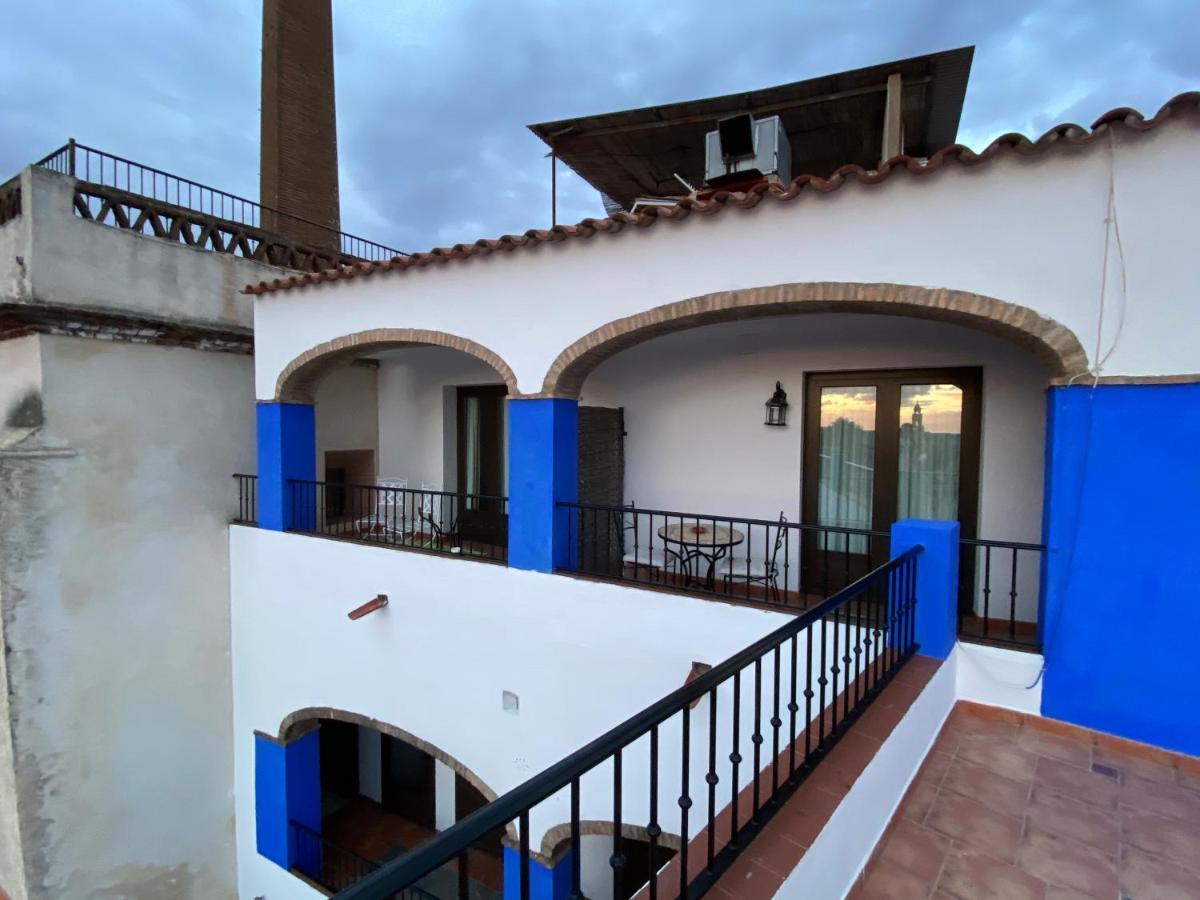 Hotel Rural La Posada De Las Cigueenas ヘレス・デ・ロス・カバジェロス エクステリア 写真