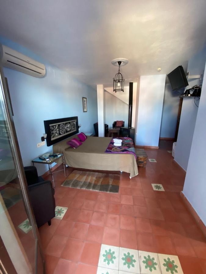 Hotel Rural La Posada De Las Cigueenas ヘレス・デ・ロス・カバジェロス エクステリア 写真