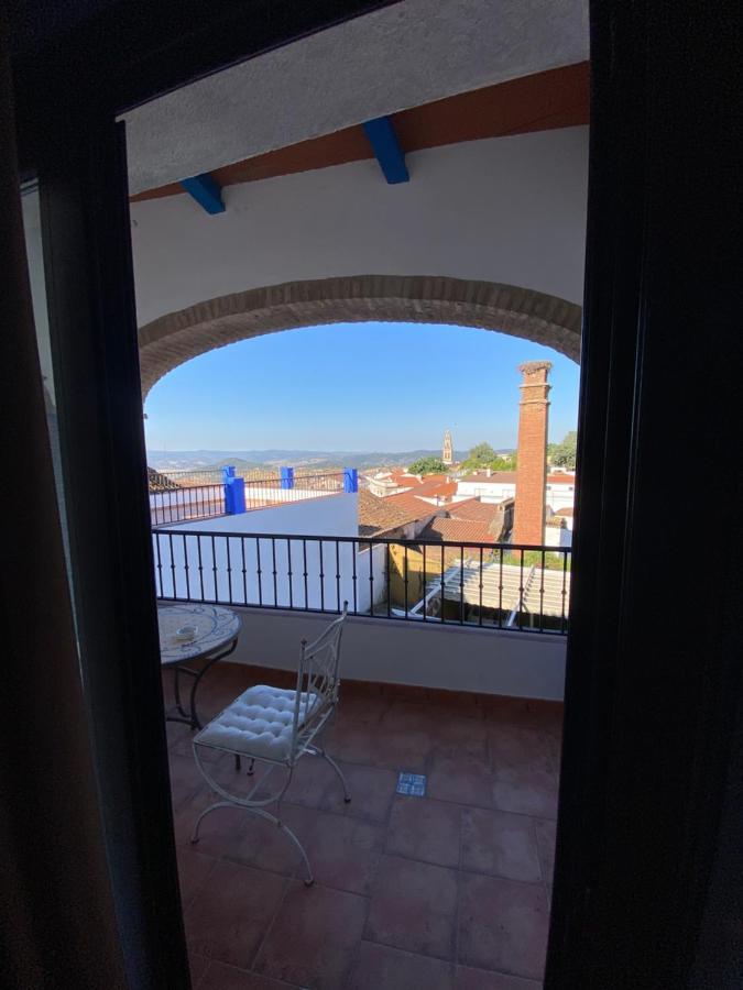 Hotel Rural La Posada De Las Cigueenas ヘレス・デ・ロス・カバジェロス エクステリア 写真