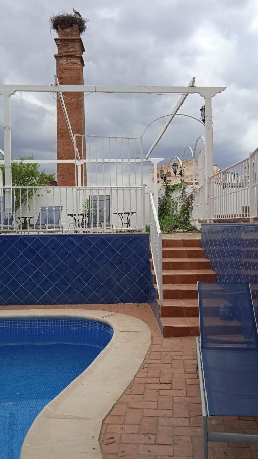 Hotel Rural La Posada De Las Cigueenas ヘレス・デ・ロス・カバジェロス エクステリア 写真