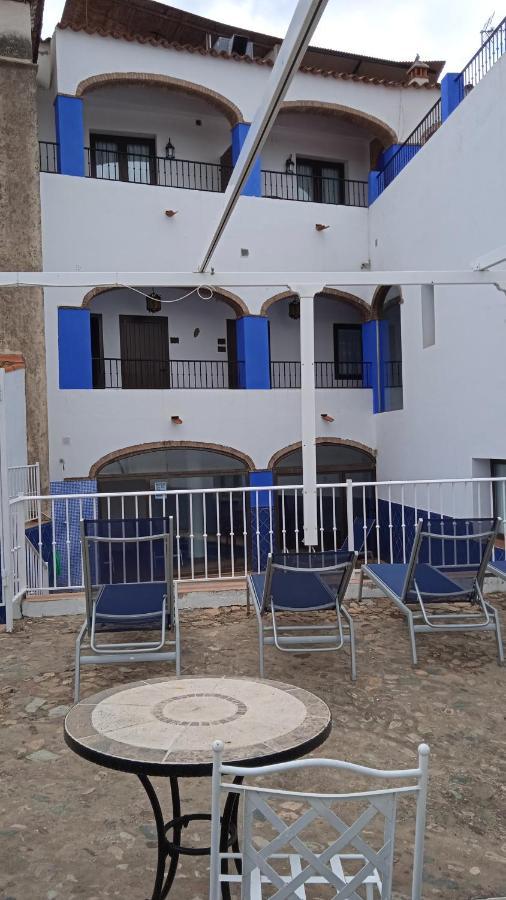 Hotel Rural La Posada De Las Cigueenas ヘレス・デ・ロス・カバジェロス エクステリア 写真