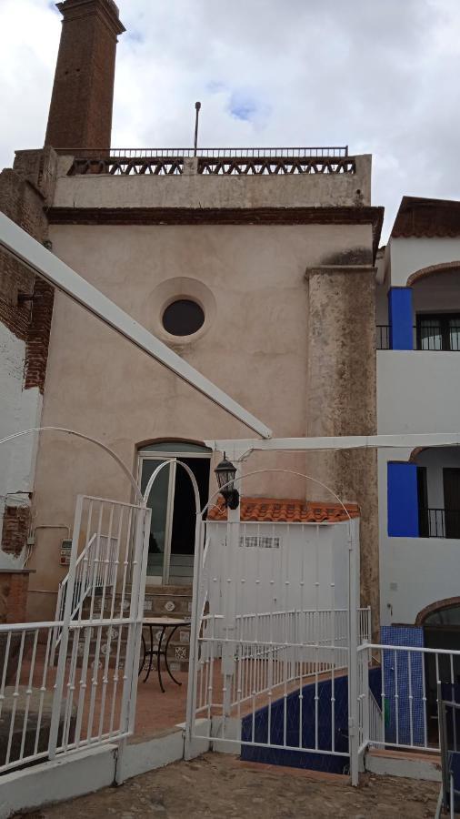 Hotel Rural La Posada De Las Cigueenas ヘレス・デ・ロス・カバジェロス エクステリア 写真